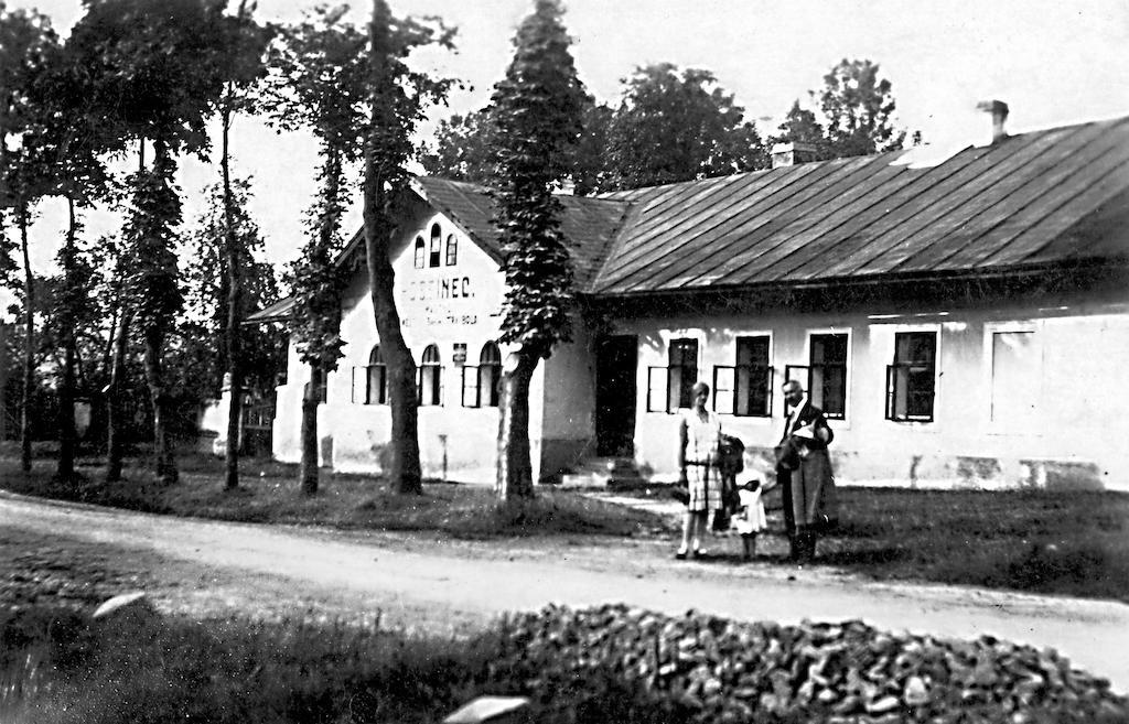 Hotel Na Statku Mirosov Mirosov  Exterior foto