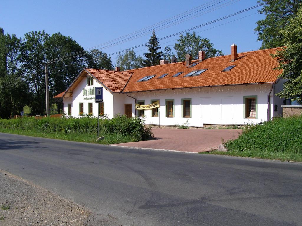 Hotel Na Statku Mirosov Mirosov  Exterior foto